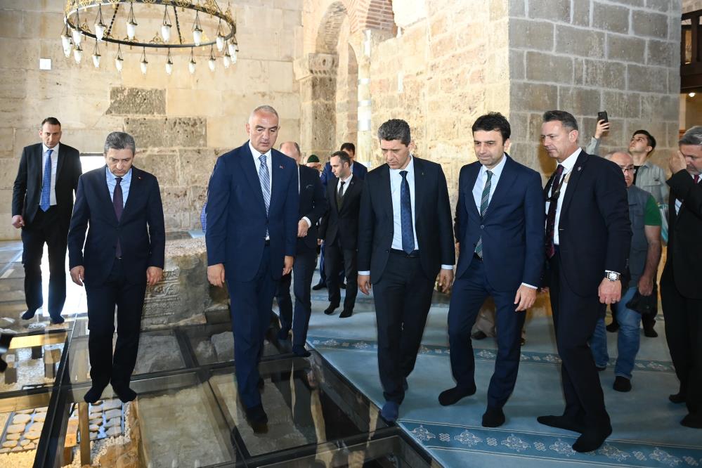 Antalya'nın Tarihi Eseri "Kesik Minare" Camii Olarak Açıldı