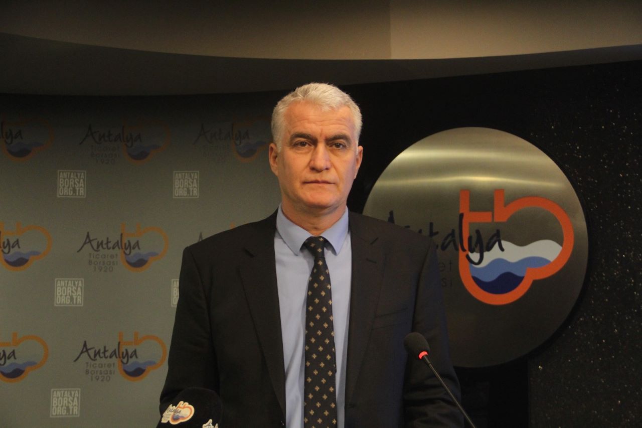 ATB: "Çok Su Tüketen Muz ve Avokado Kontrollü Üretilmeli"