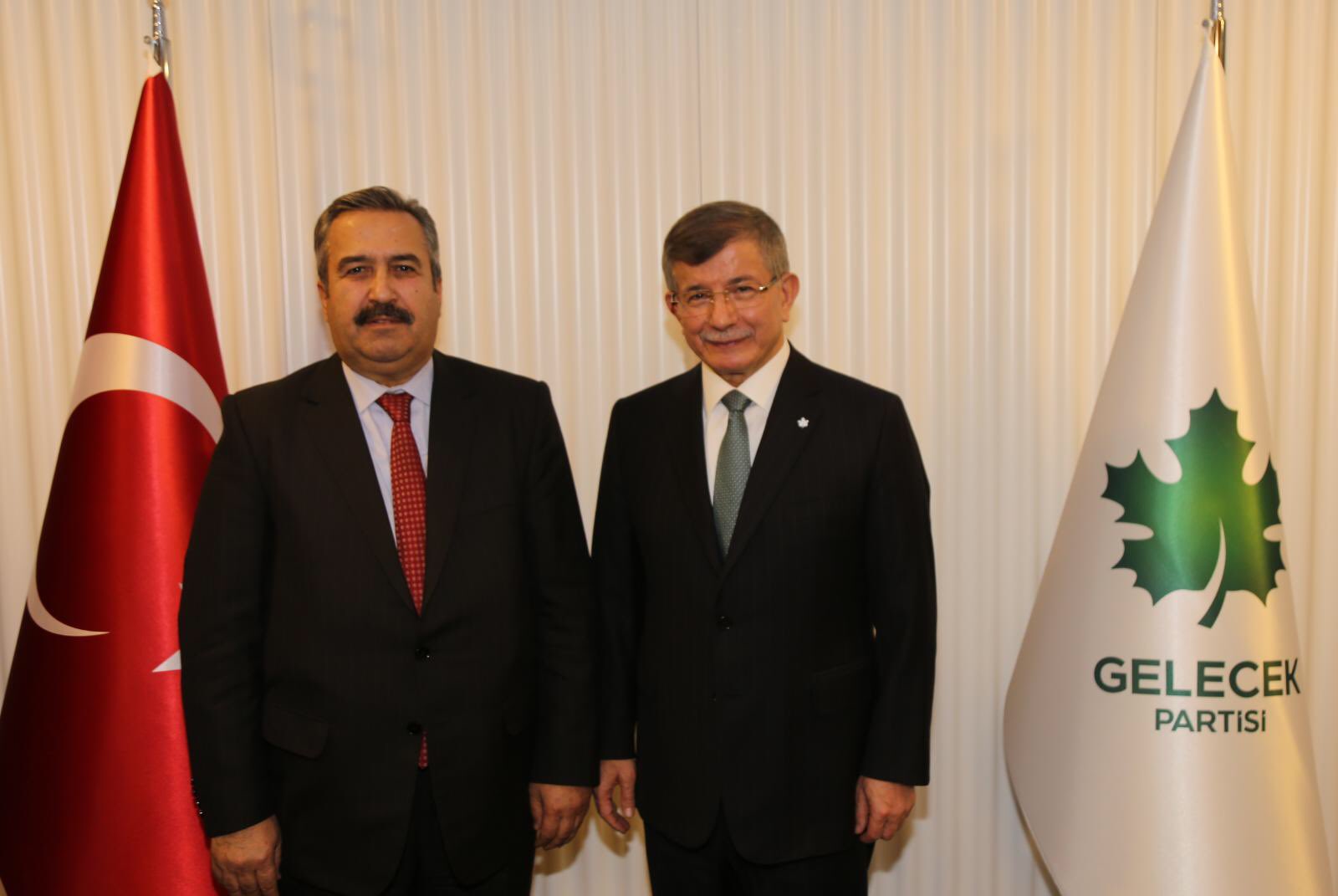 Gelecek Partisi Antalya’da Şok İstifa