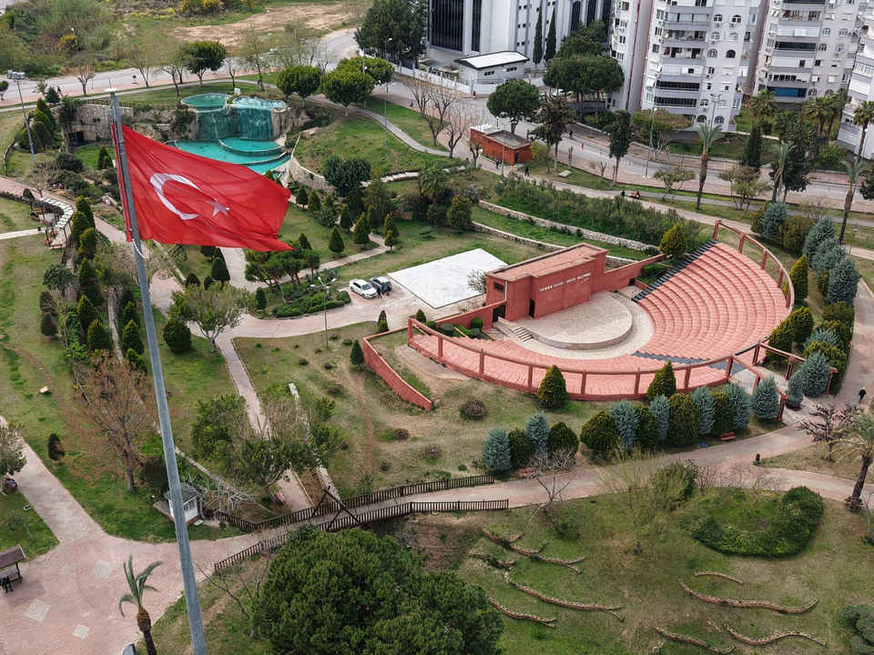 Konyaaltı'nda Biri Bizi Gözetliyor! Parklara Güvenlik Kameraları Takıldı 2
