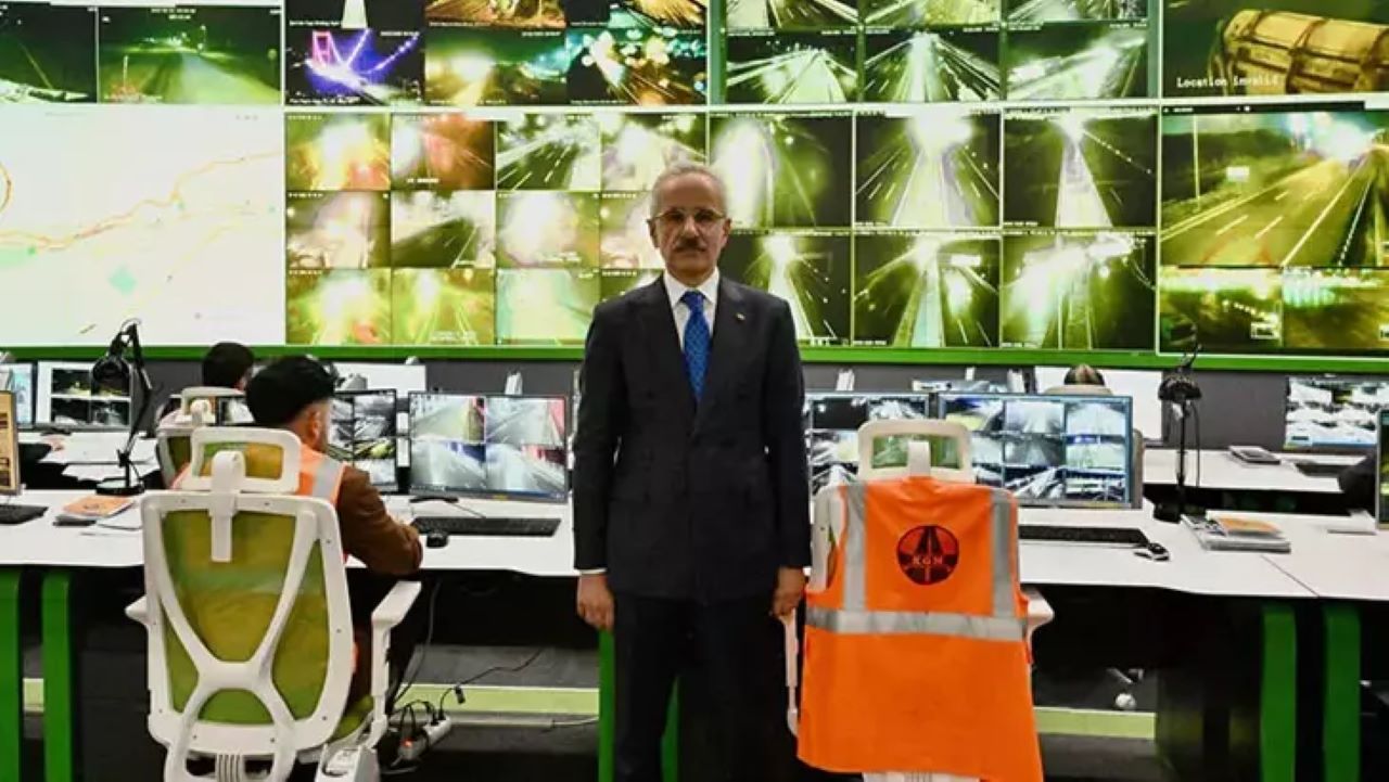 Ulaştırma Bakanlığı'ndan Bayram Trafiğine Akıllı Takip