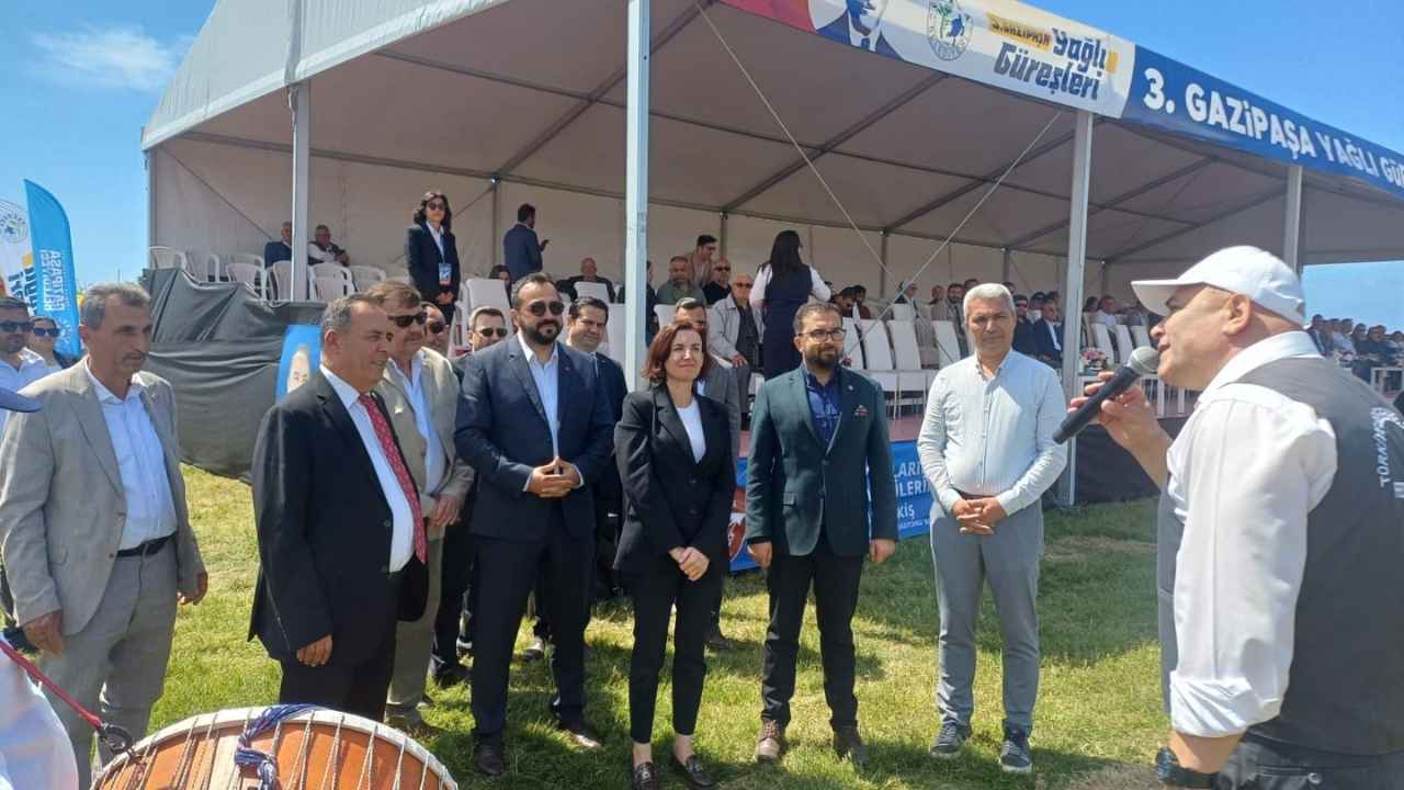 3. Gazipaşa Yağlı Güreşleri Başladı  4