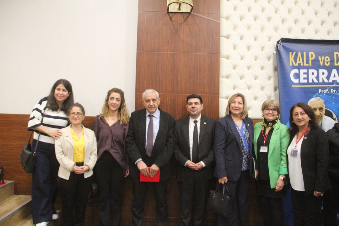 Akdeniz'in Deneyimli Hocası Kalp Krizi Geçiren 2 Kişiden 1'I Vefat Ediyor  4