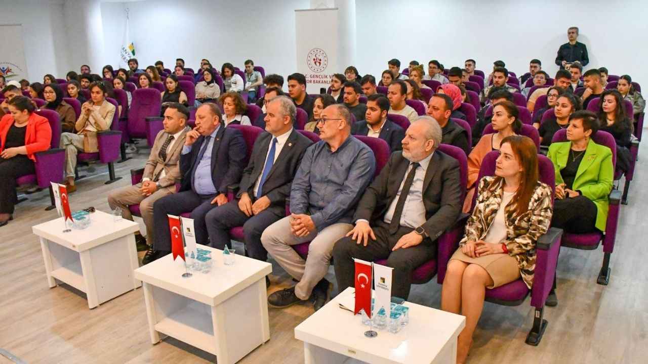 Alanya Üniversitesi'nden Doğanın İzinde Zirvesi 3