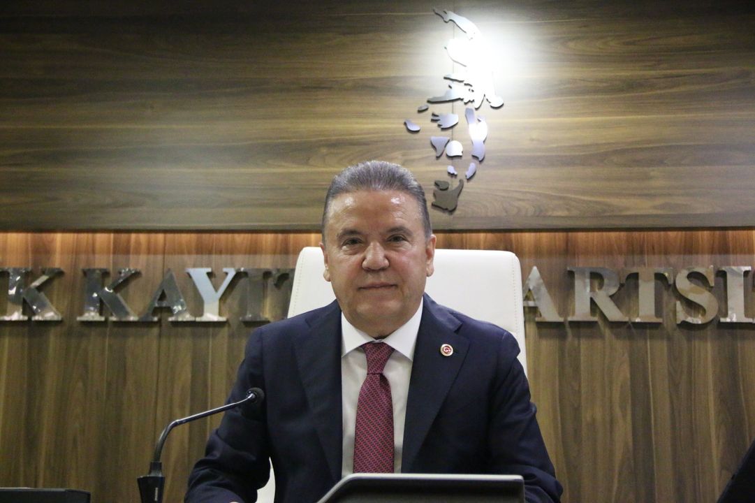 Antalya Büyükşehir Meclisi'nde İmamoğlu Tartışması 4