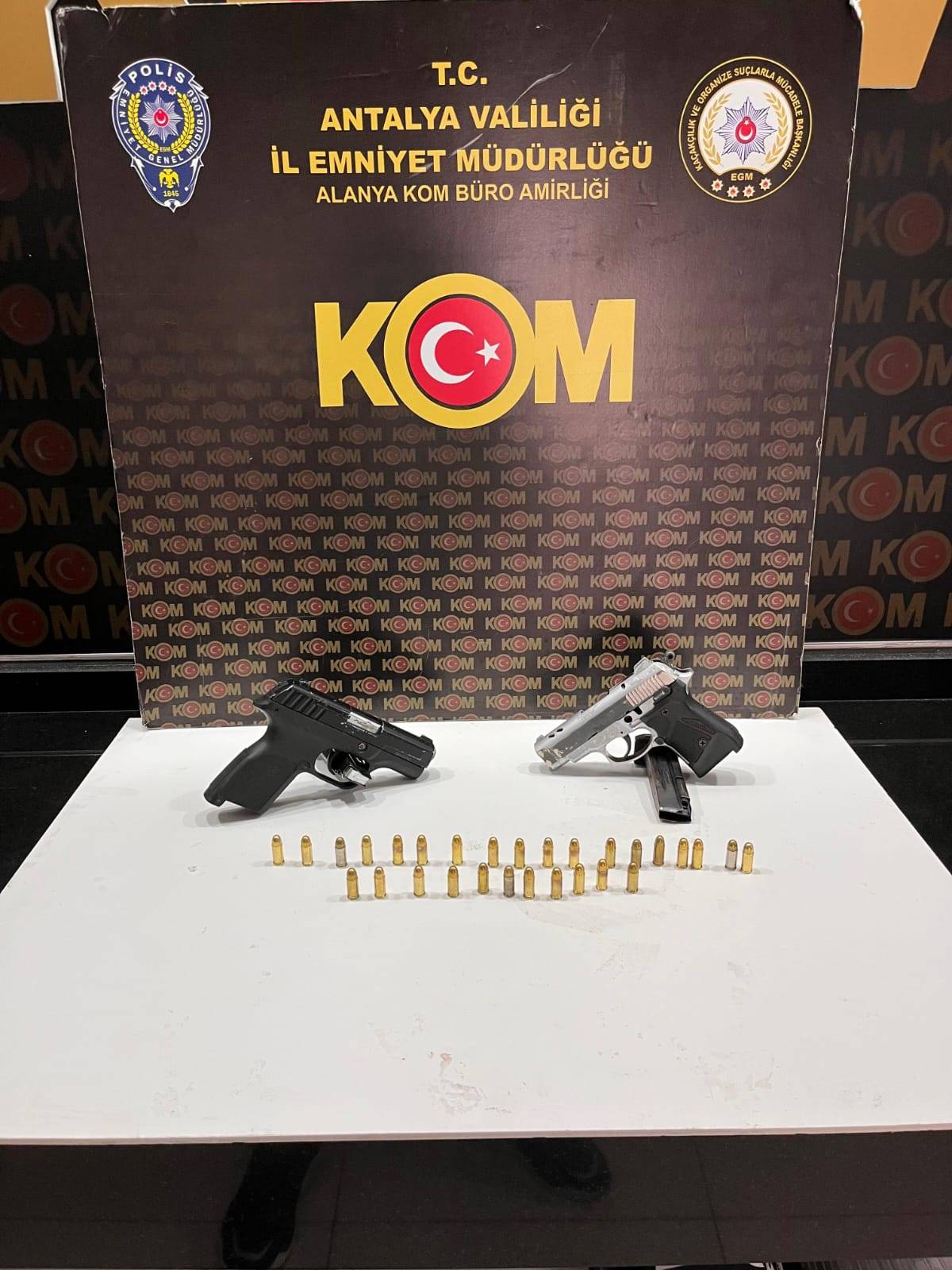 Antalya Emniyetinden Kaçakçılık ve Organize Suçlara Geçit Yok
