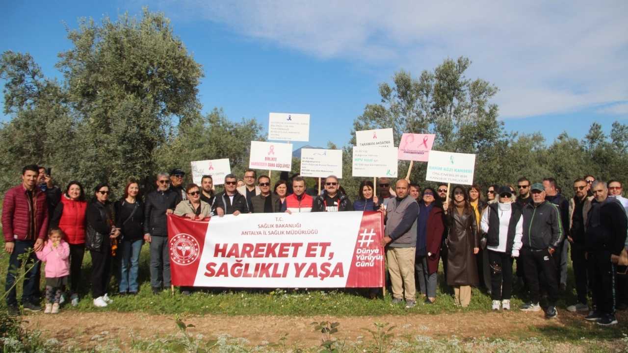 Antalya Sağlık Müdürü Sağlıklı Yaşamın 3 Altın Kuralını Sıraladı 5