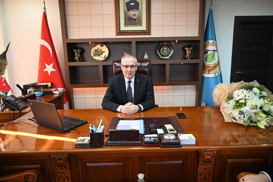 Antalya'da Bölge Ve İl Müdürleri Değişti Kemal Kayıran