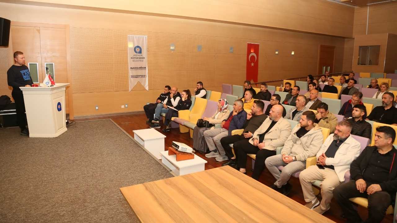Antalya'da Otelciler Yangına Dayanıklı Kapı İçin Ek Süre İstedi 3