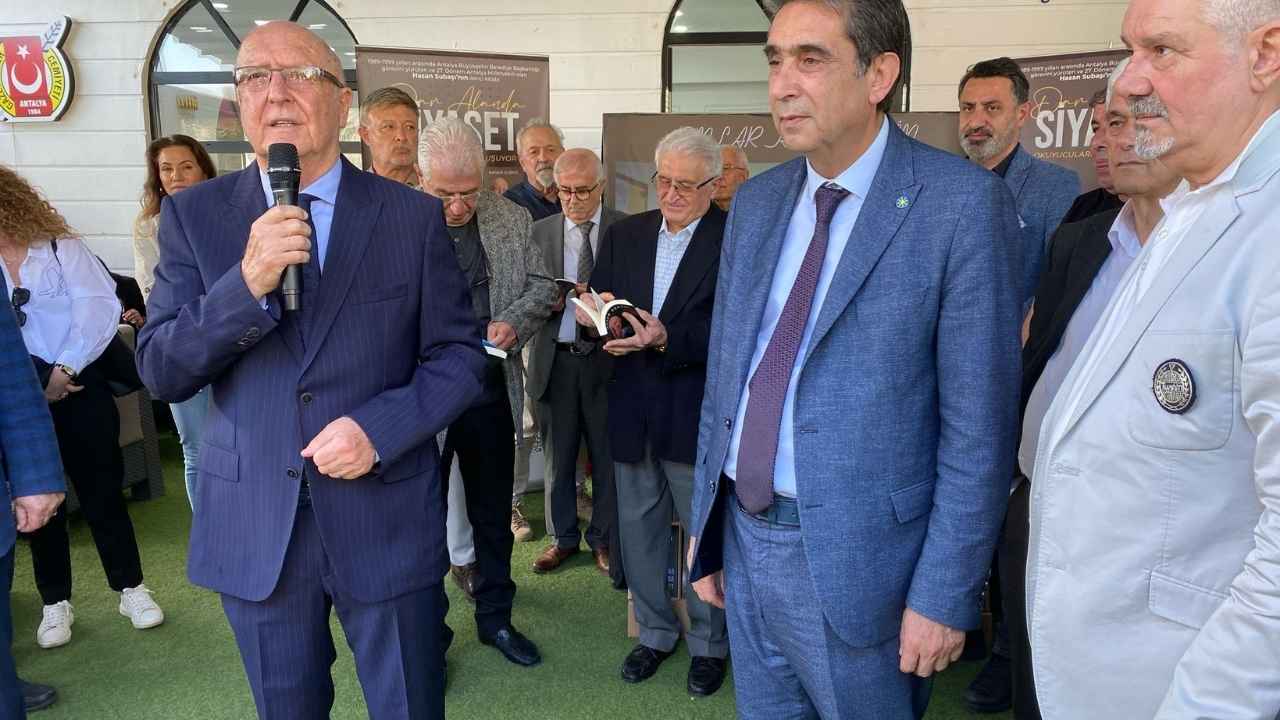Antalya'nın Eski Belediye Başkanı Hasan Subaşı'dan İmza Günü  2