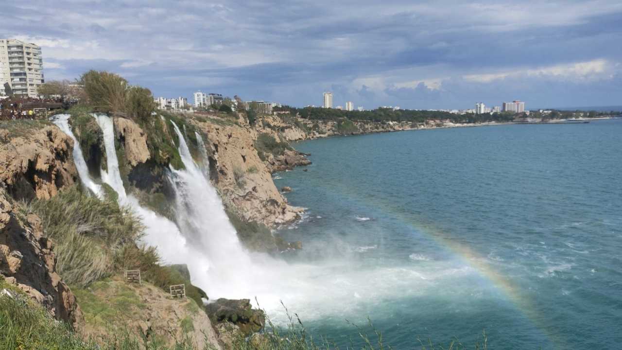 Antalya'nın O Şelalesine Ziyaretçi Akını  2