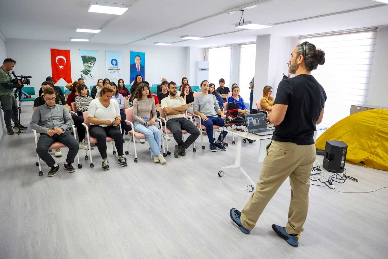 Antalya’da Gençler Ufkunu Açtı 3