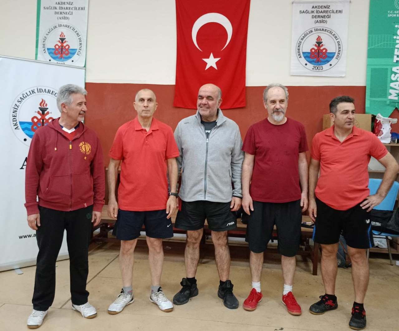 Antalya’da Sağlık Çalışanları Sporla Buluştu 1