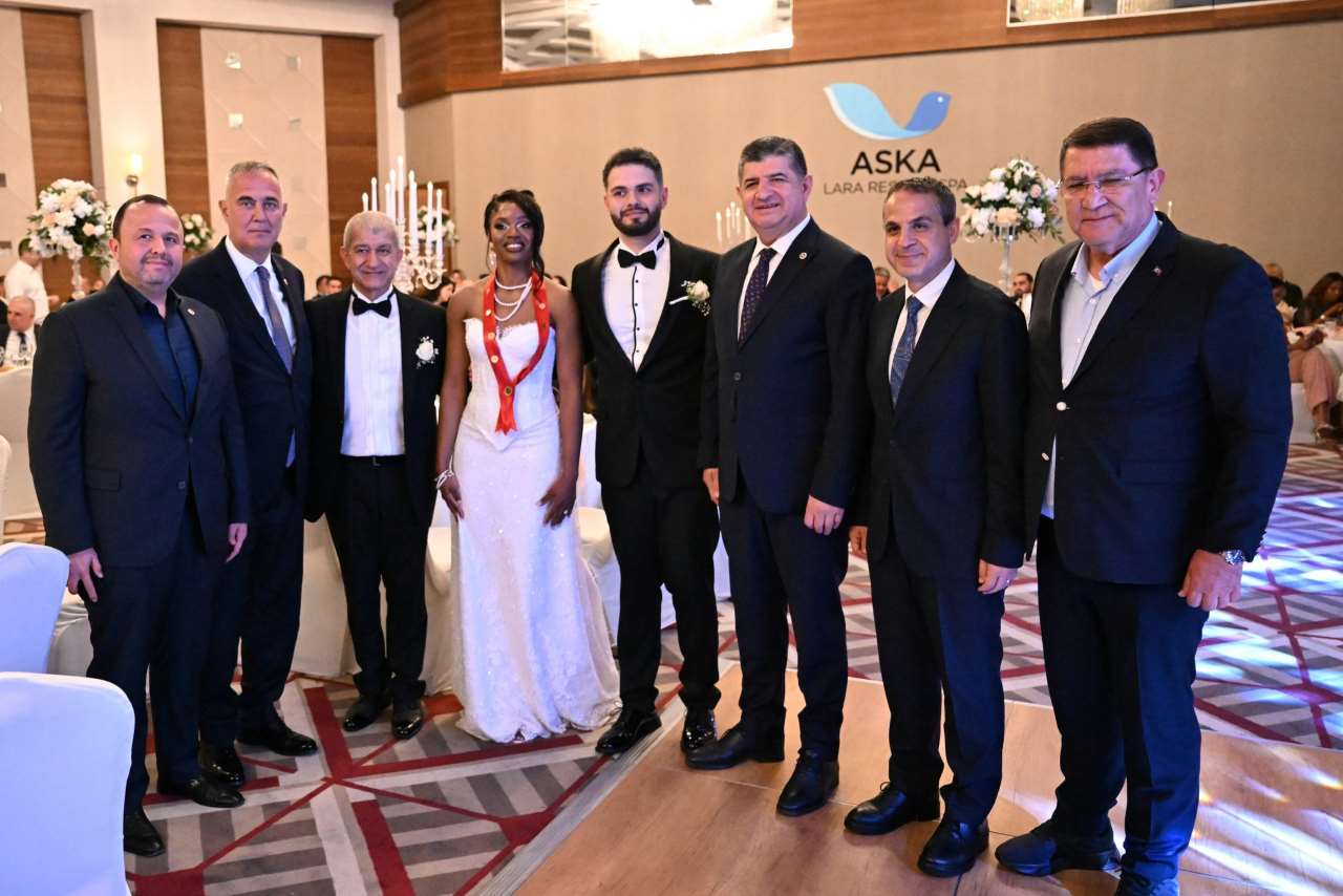 Eski Agc Başkanı’nın Oğlu Dünyaevine Girdi 2
