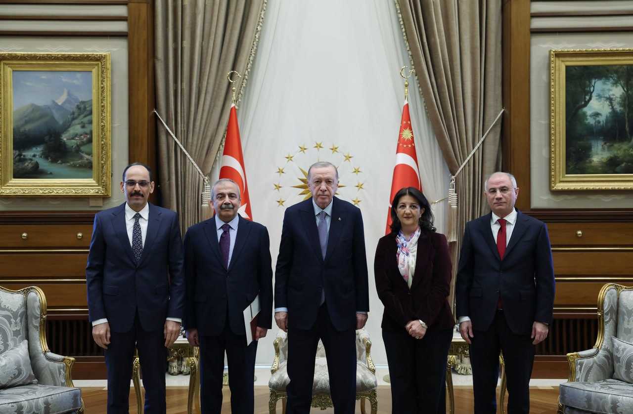 İmralı Heyeti Cumhurbaşkanı Erdoğan İle Görüşüyor 1
