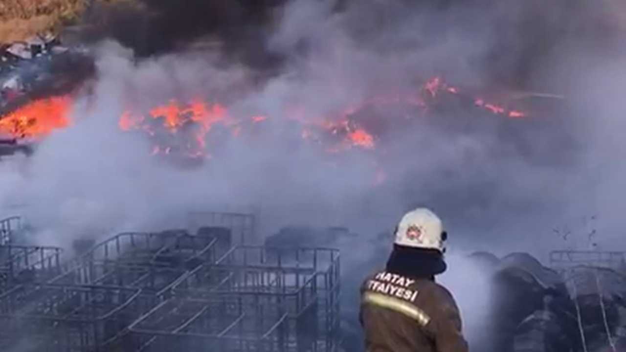Hatay’da Korkutan Yangın! Maddi Hasar Oluştu…2