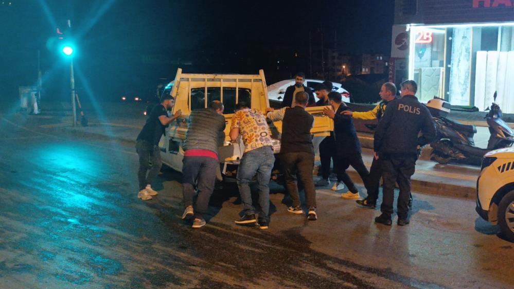 Manavgat'ta Alkollü Sürücü Kırmızı Işıkta Dehş*t Saçtı