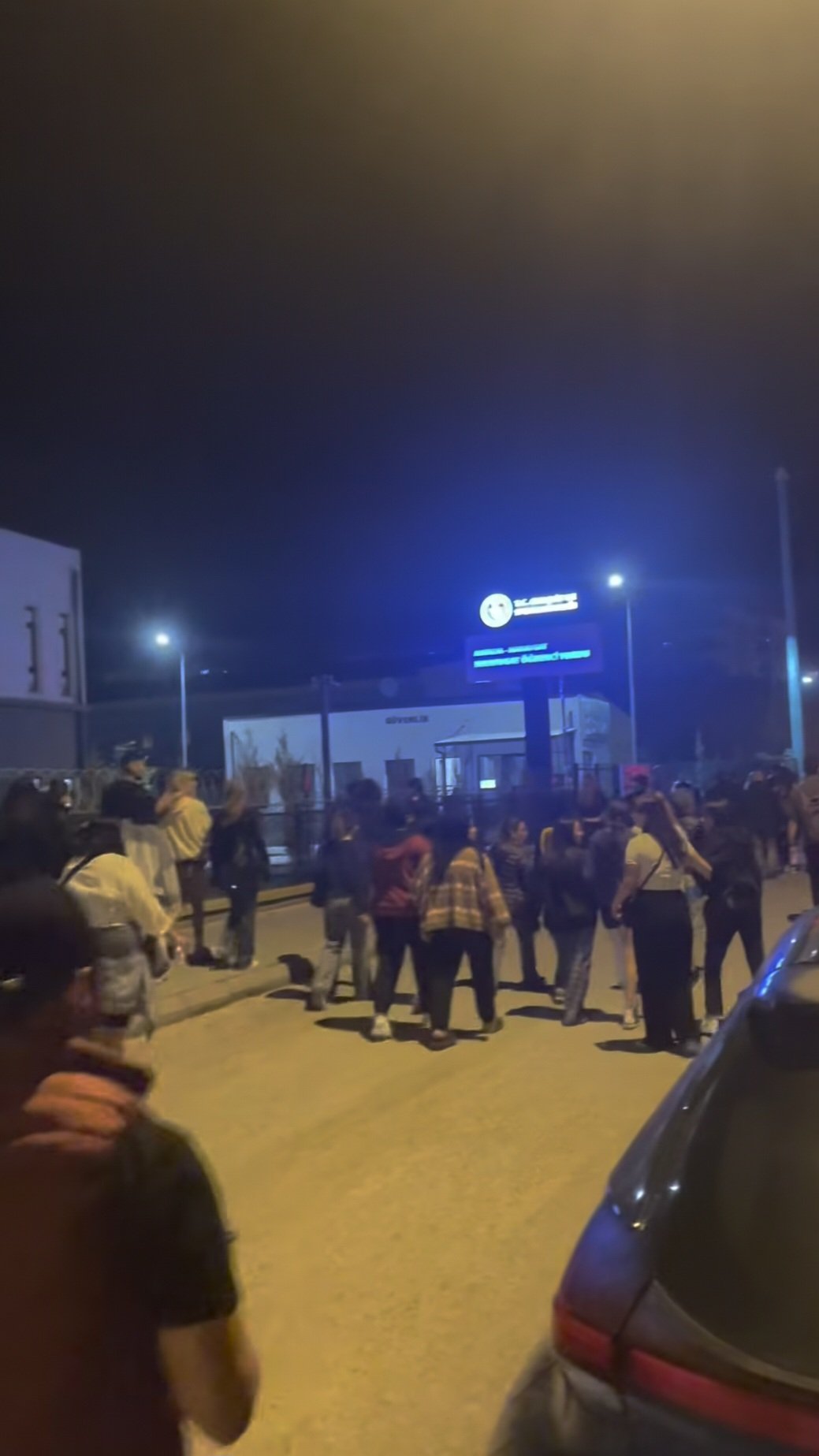Manavgat'ta Pakistanlı Şahıs Manavgat Kız Öğrenci Yurduna Girdi! Tepkiler Büyüyor  3