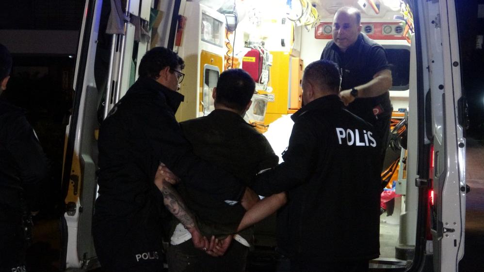 Muratpaşa'da Bir Genç Anne ve Babasına Dehş*ti Yaşattı