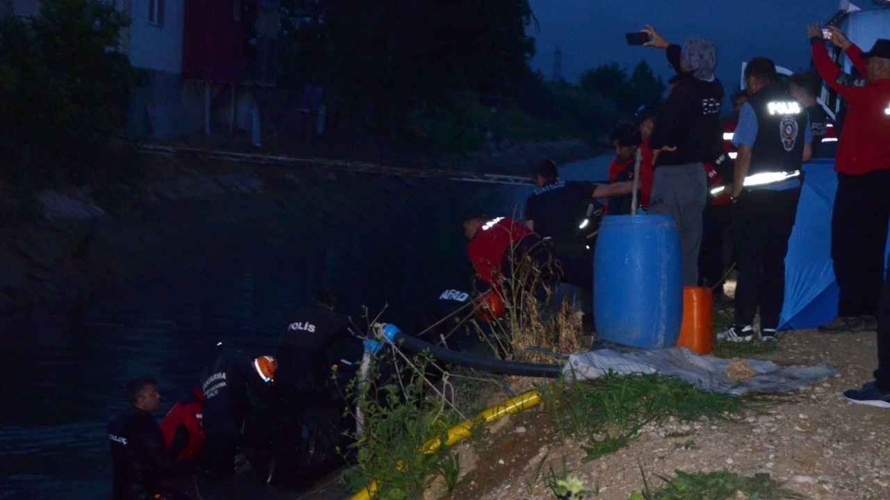 Serik'te Sulama Kanalında Bulunan Sefa'nın Cenazesi Alındı  3