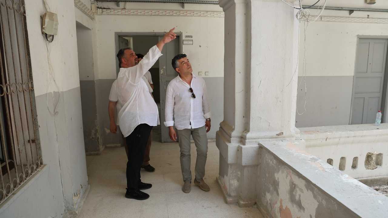 Adana Fen Lisesi Yıllardır Restorasyon Bekliyor 3