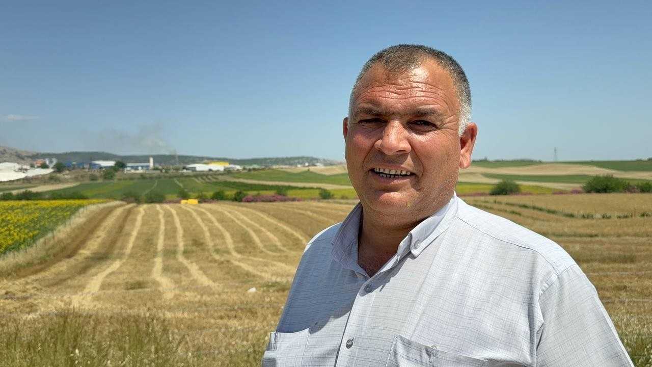 Adana’nın Buğday Tarlalarında Hasat Buruk Sürüyor 3