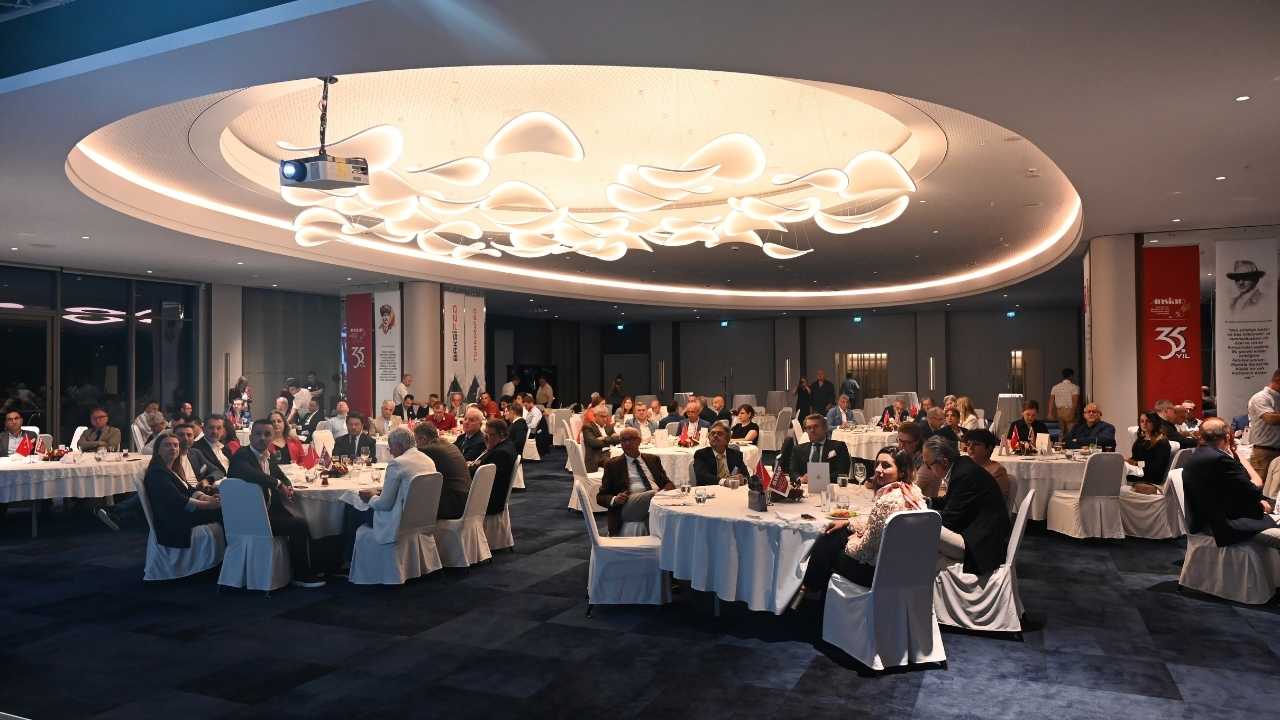 Ansi̇ad Aile Şirketlerinin Geleceğini Konuştu 2