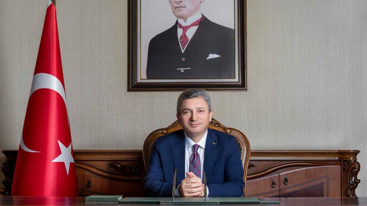 Antalya Valisi Otel Kapılarına Yangına Dayanıklı Boya Da Olur 2