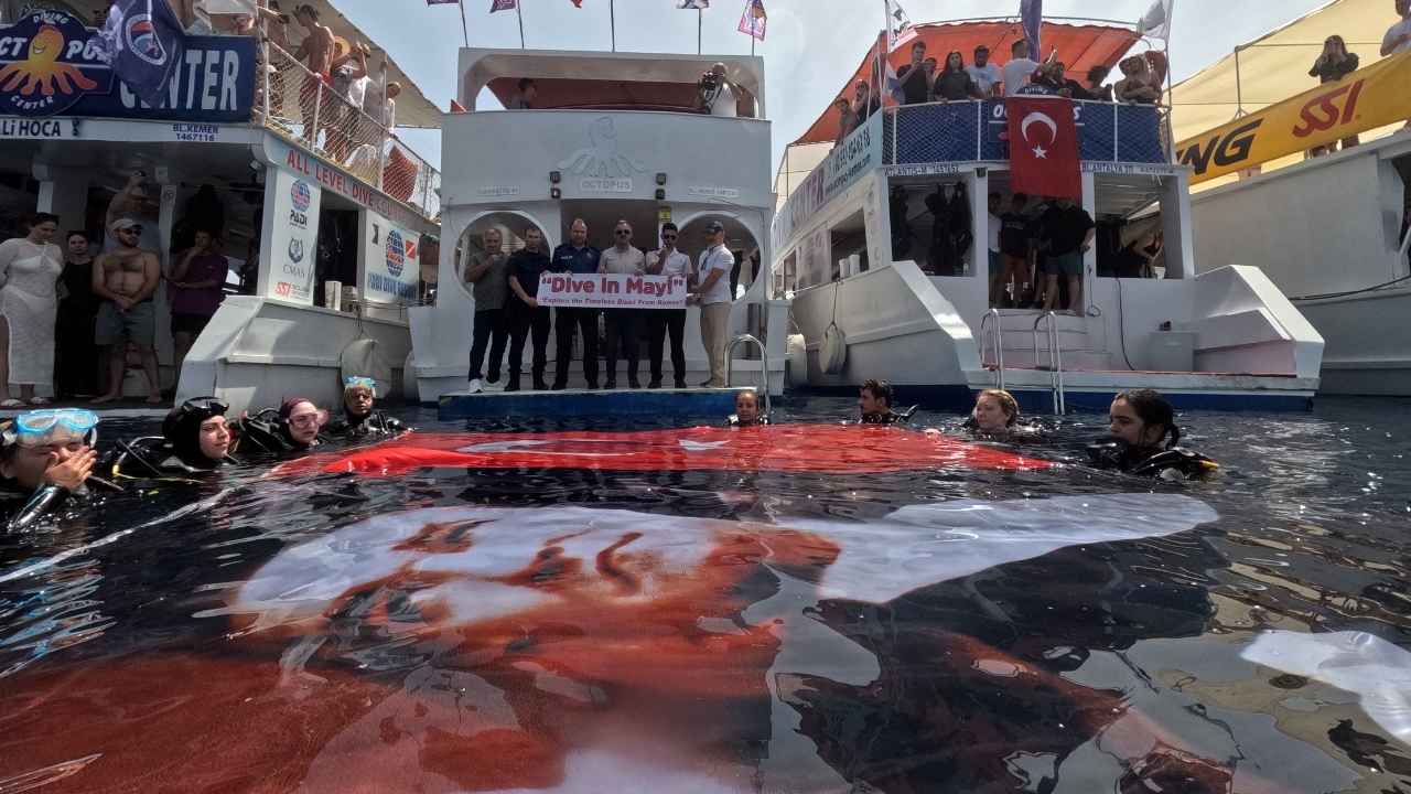 Antalya'da 108 Yıllık Tarihe Dalış! Paris 2 Batığını Görüntülediler 4