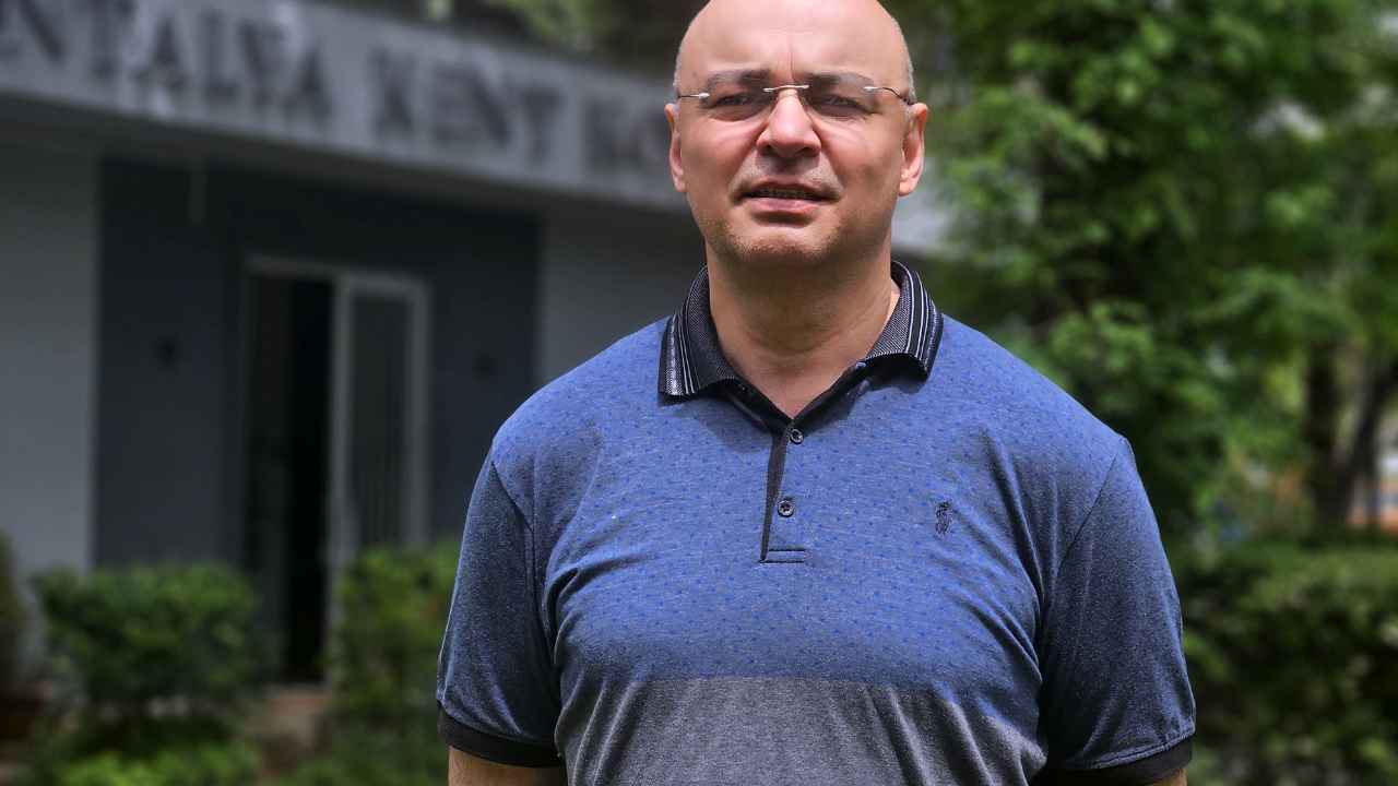 Antalya'da 5 Yıldızlı 2 Otel Falezlere Gizli Tünel Açtı! Turist Paylaşımları Ortaya Çıkardı 5