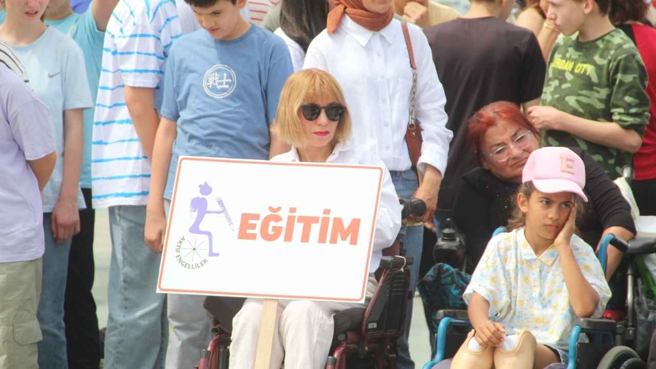 Antalya'da Engelliler Ses Yükseltti 2
