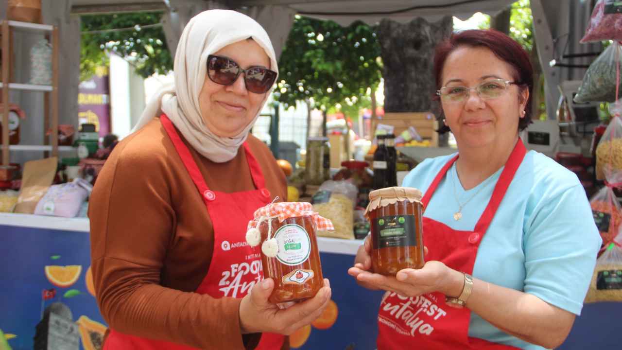 Antalya'da Halk Gastronomi Festivali'ne Koştu 5