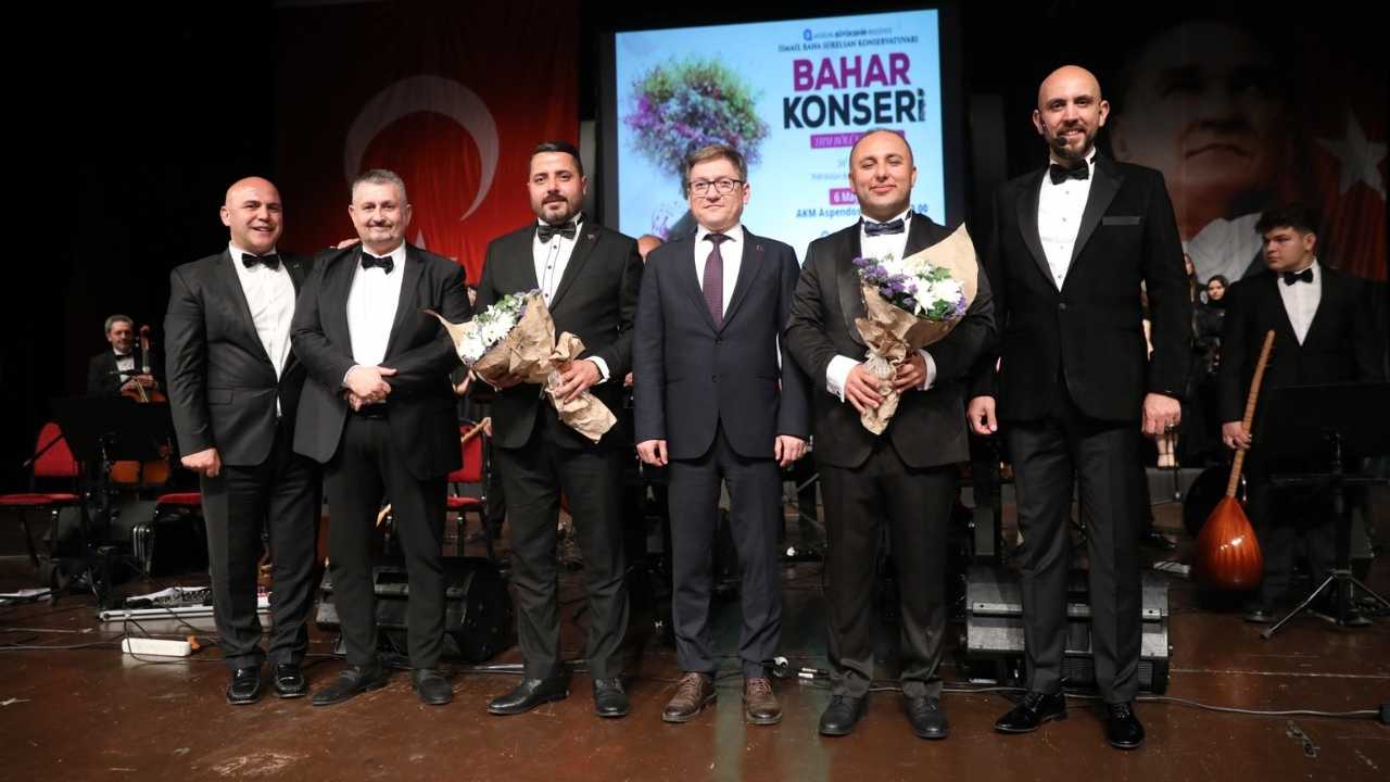 Antalya’da Müzikseverlere Türkü Dolu Bahar Gecesi 2