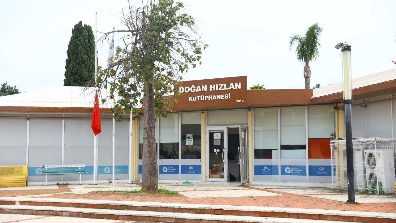 Antalya’dan Türkiye’ye Kitap Köprüsü Kuruldu 2