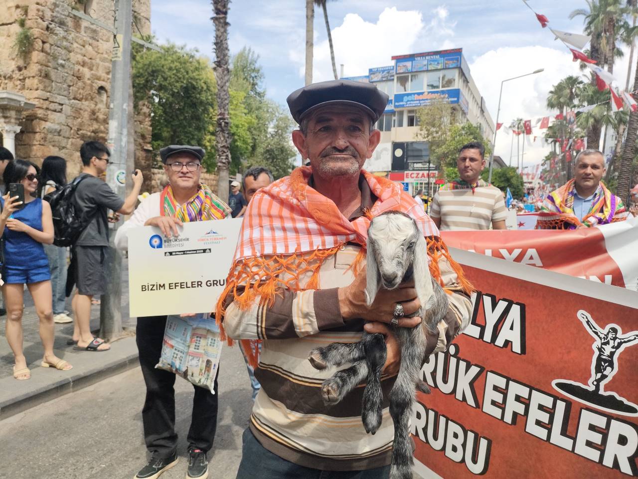 Antalya'nın Renk Renkli Göçü