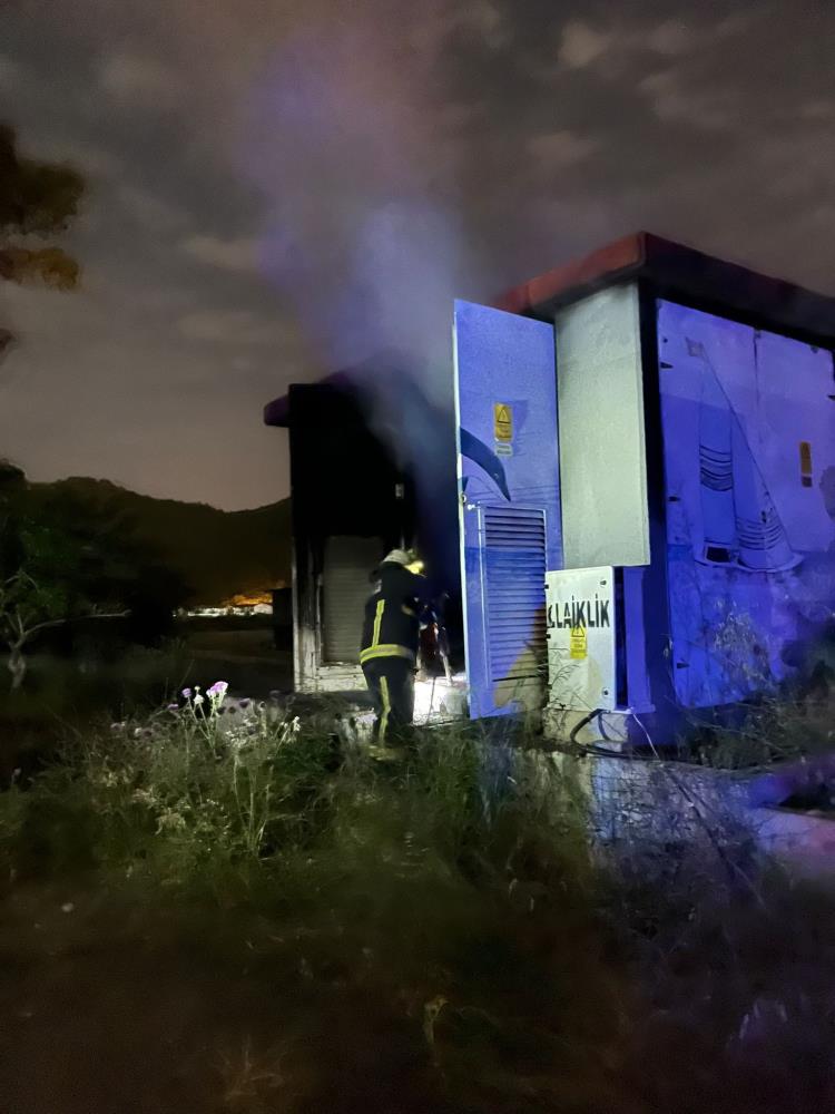 Gazipaşa'da Fac*adan Dönüldü! Trafo Yangını Paniğe Yol Açtı