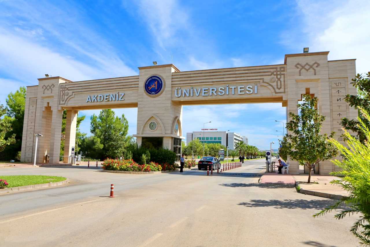 Akdeniz Üniversitesi 1