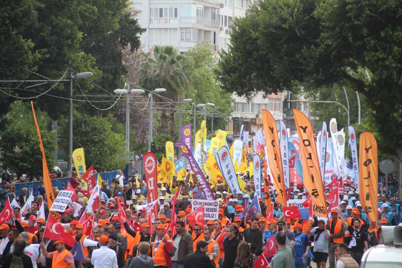 Antalya’da 1 Mayıs Coşkusu Yaşandı 2