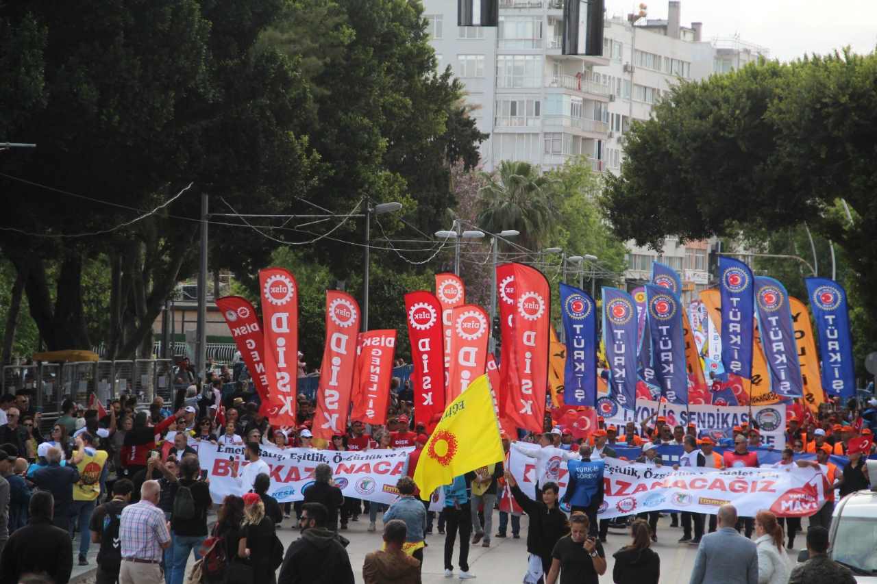 Antalya’da 1 Mayıs Coşkusu Yaşandı 3