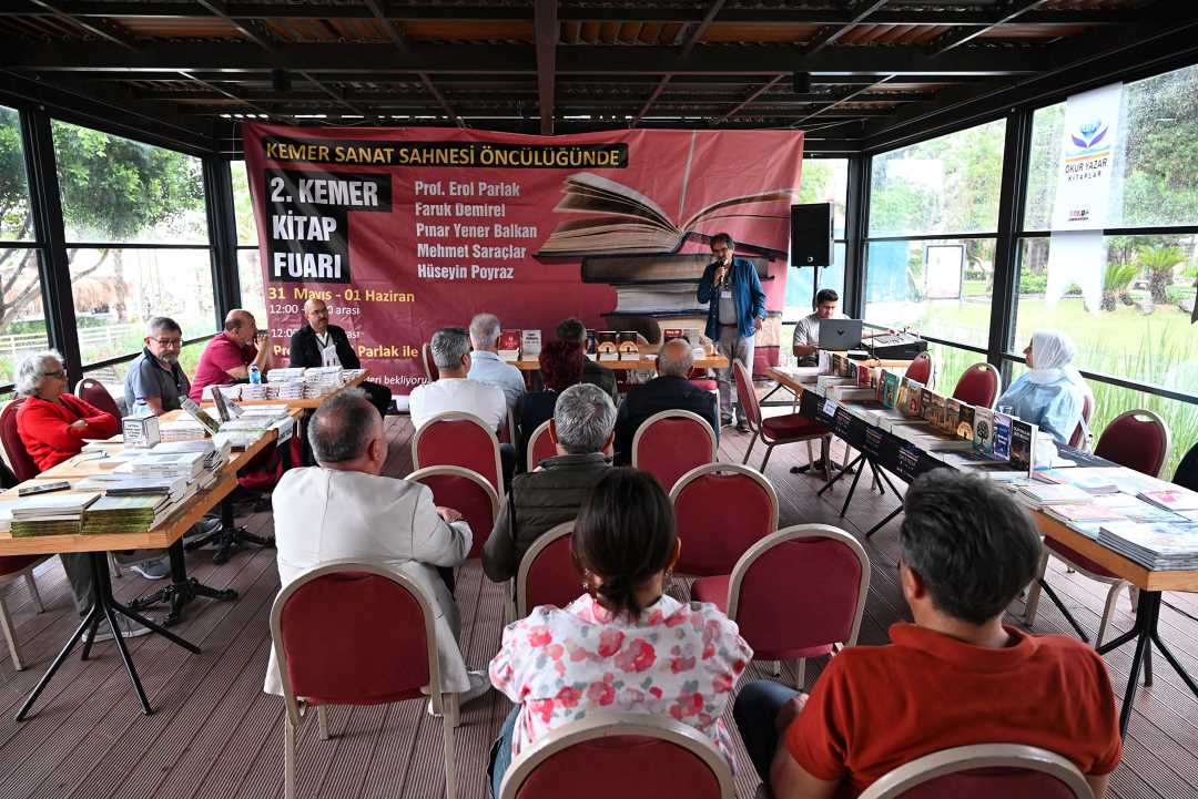 Kemer Kitap Fuarı Kitapseverlerle Buluştu 1