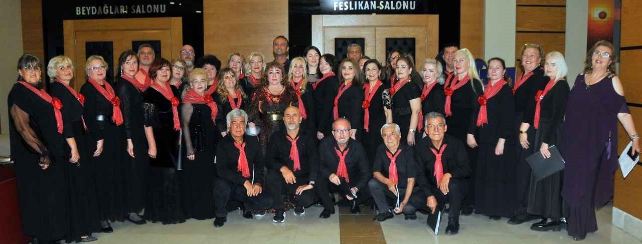 Konyaaltı'nda Uluslararası Dostluk Korosu'ndan Konser 3