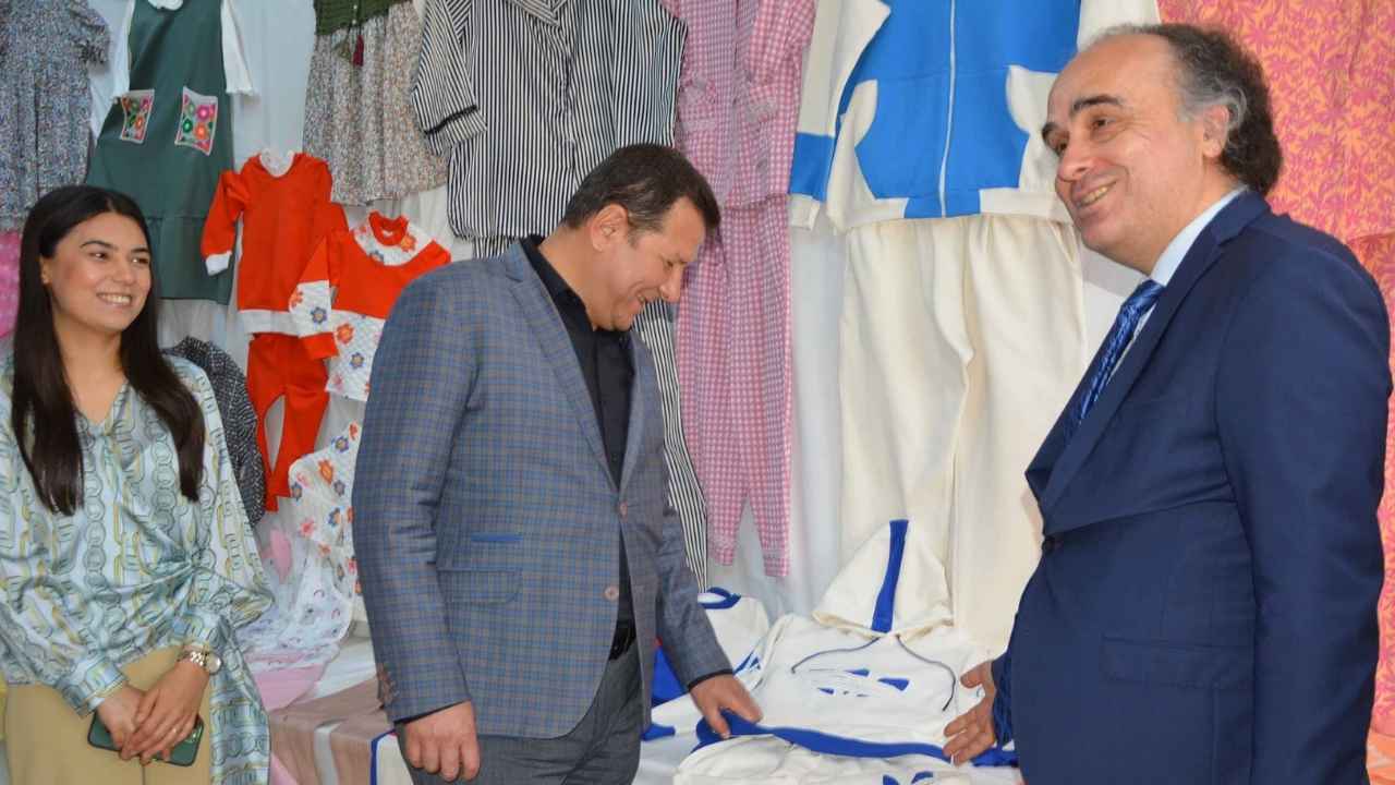 Korkuteli Sevim Cevat Soyiç Hem'den Yılsonu Sergisi 3