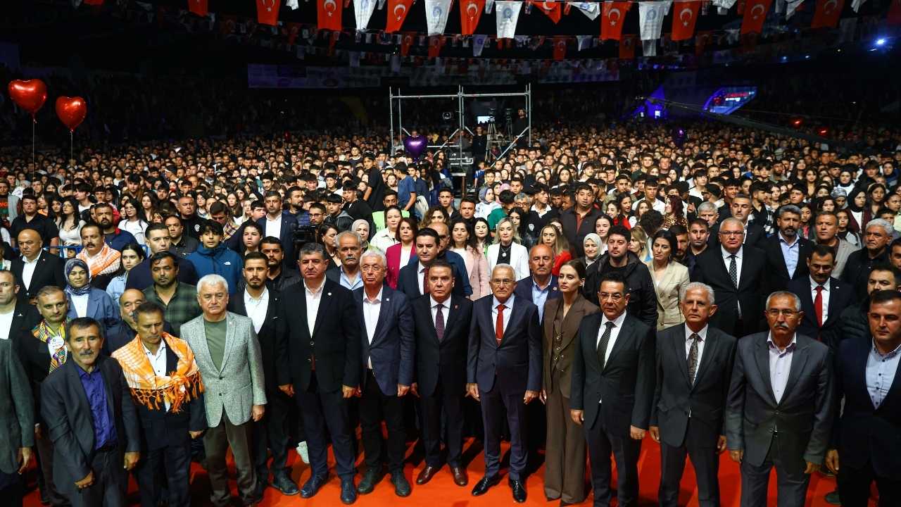 Kumluca’da Atatürk Stadyumu Coşkuyla Açıldı2