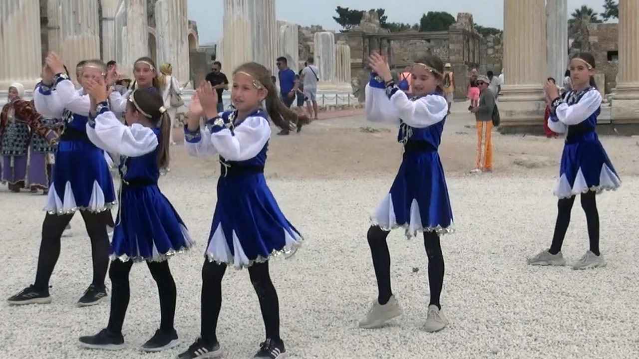 Manavgat'ta 19 Mayıs Coşkusuna Yerleşik Yabancılar Da Katıldı  3