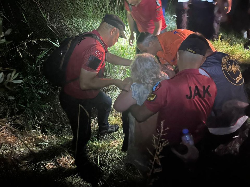 Manavgat'ta 81 Yaşındaki Kadın Kayboldu! Ekipler Çalılıkta Buldu 3