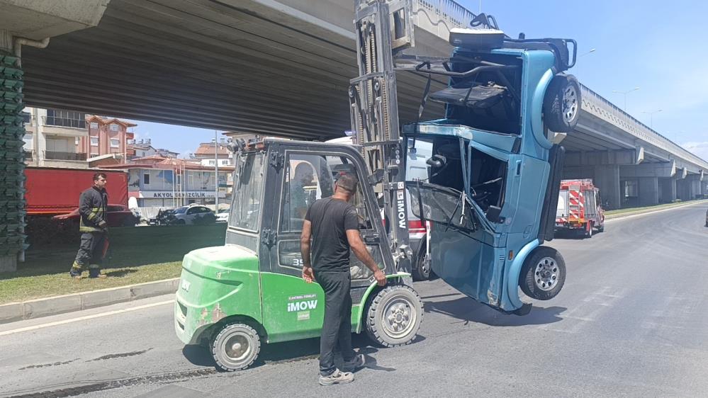 Manavgat'ta Kaza Sonrası Safari Aracı Ters Döndü