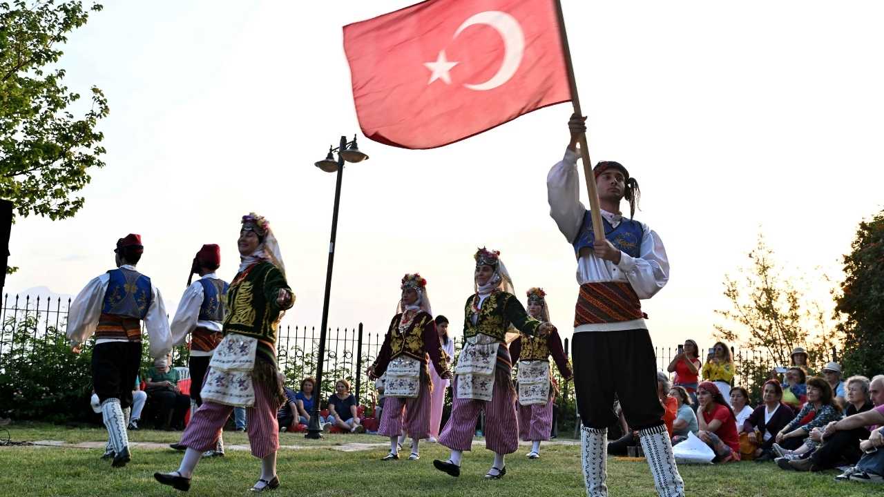Muratpaşa’da 19 Mayıs Ruhuyla Ortak Geleceğe Vurgu2