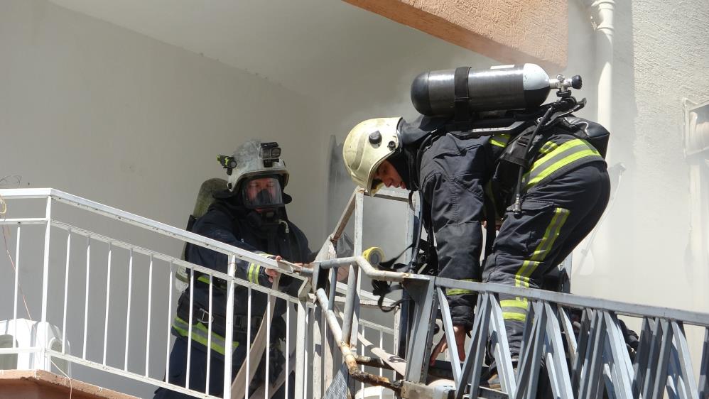 Muratpaşa’da Apartman Dairesinde Korkutan Yangın!