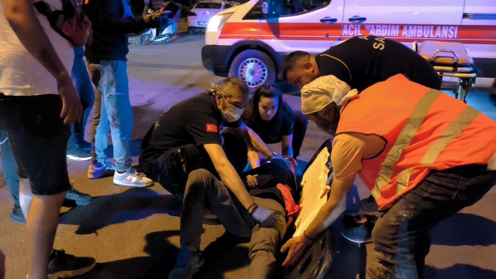 Muratpaşa'da Kazada Yaralanan Motosikletlinin Başından Ayrılmadı
