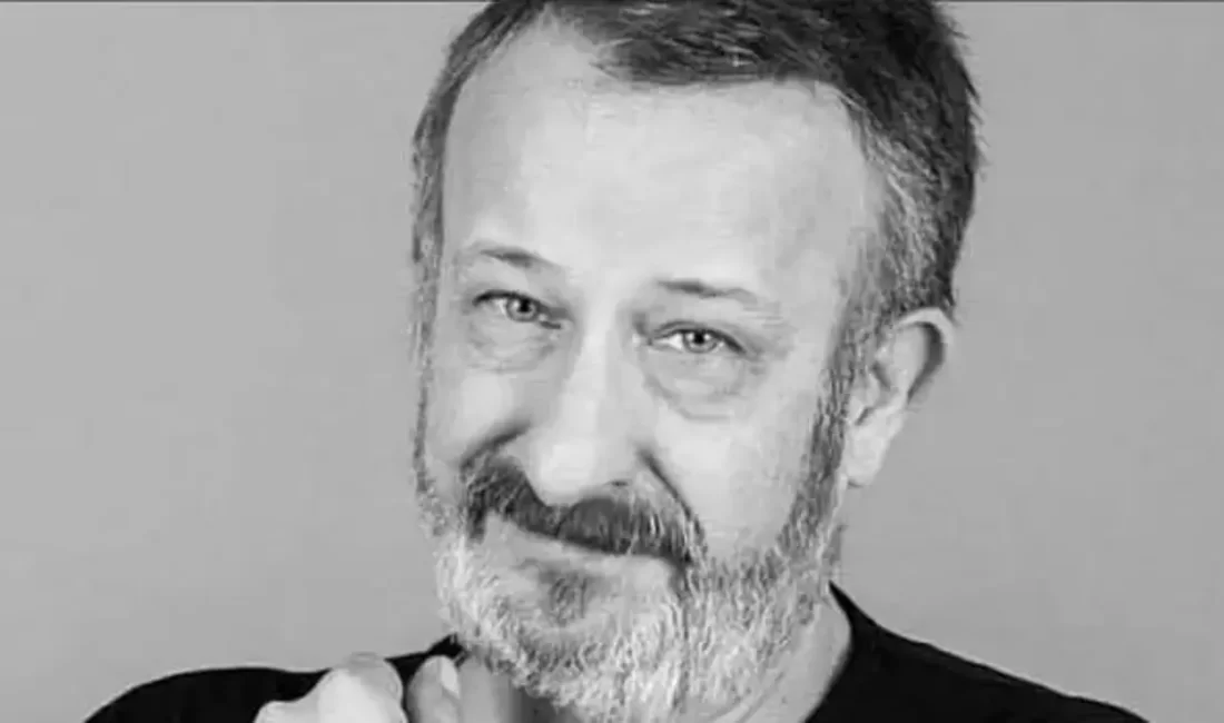 Usta Sanatçı Adile Naşit’in Yeğeni, Tiyatro Ve Dizi Oyuncusu Naşit Özcan’ın 27 Şubat’ta Beyin Kanaması Geçirdiği Açıklanmıştı.12